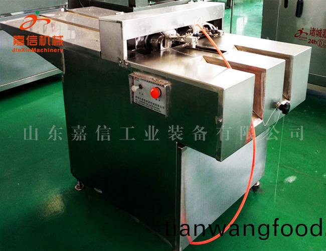 香(xiang)腸紮線(xian)機(jī)